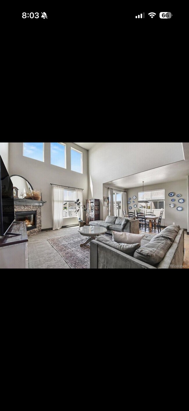 Building Photo - 1833 Castle Hill Dr