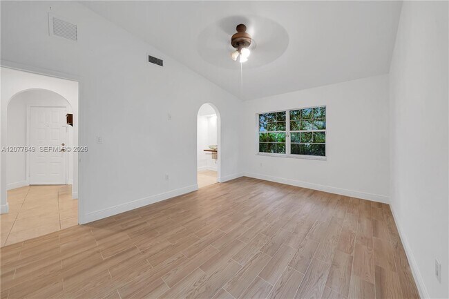 Building Photo - 6355 SW 112th Pl