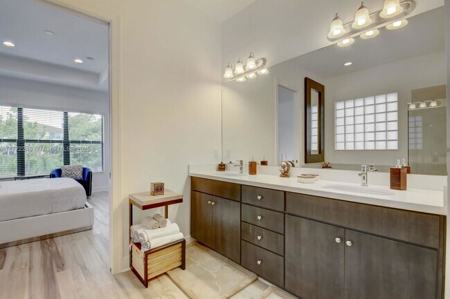Building Photo - 3784 NW 89th Way