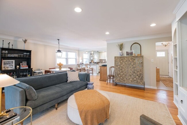 Building Photo - Updated Beachwood Ranch with Stunning Kitchen & Expansive Living Spaces
