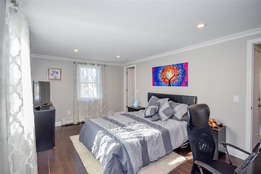 Building Photo - 87 Union, 2