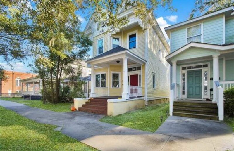 Primary Photo - 913 E Henry St