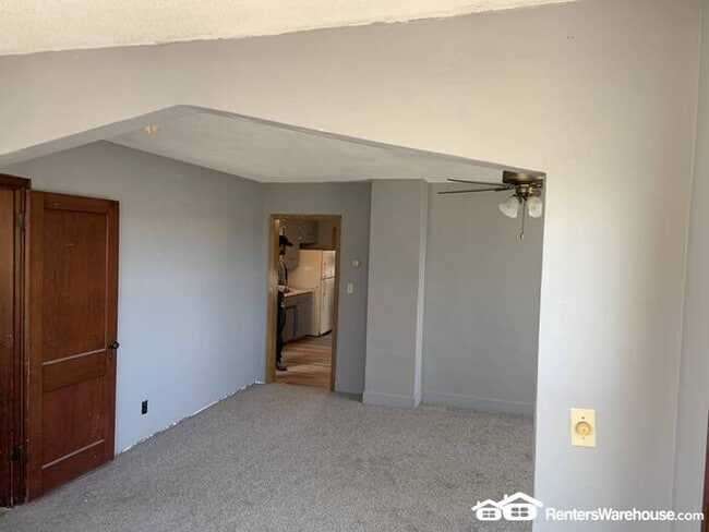 Building Photo - Beautifully Remodeled SFH in Plato Availab...