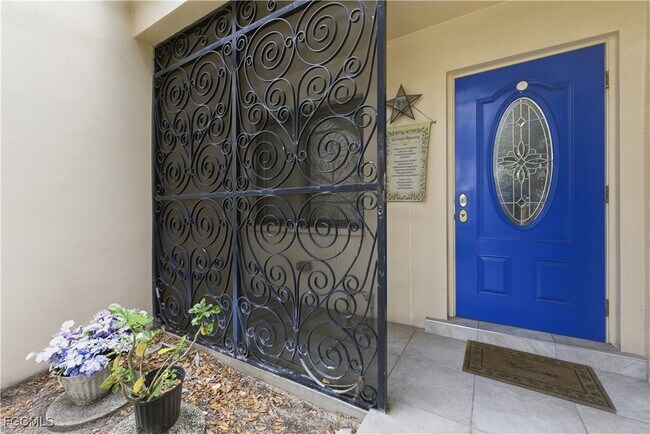 Building Photo - 5829 Wild Fig Ln