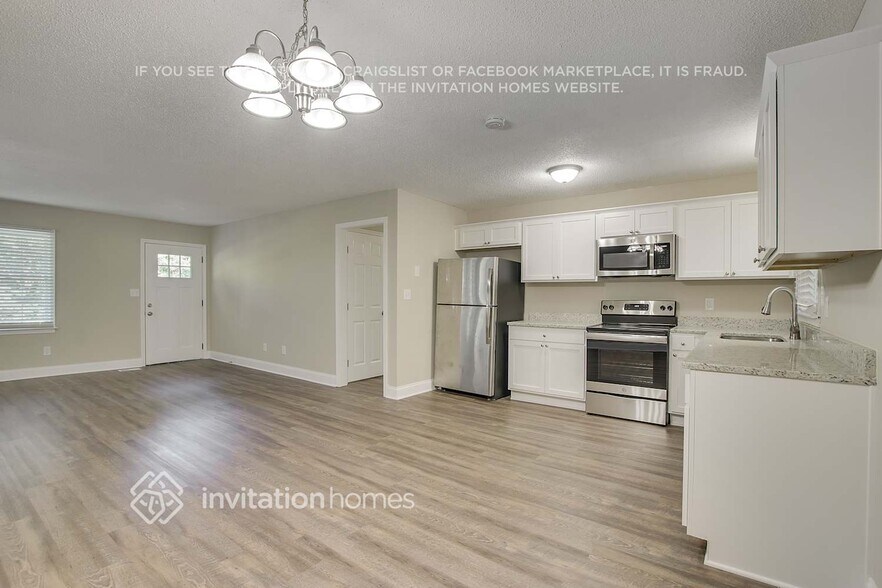 Building Photo - 3995 Willowbrook Dr
