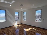 Building Photo - 47 Tier St