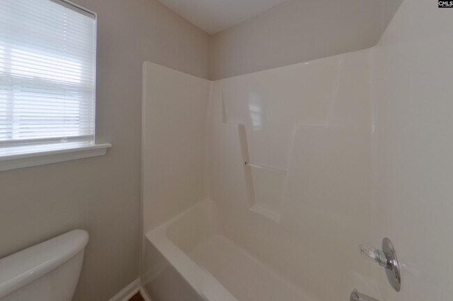 Building Photo - 163 Brooksong Dr