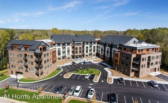 Building Photo - 5709 Rowland Rd