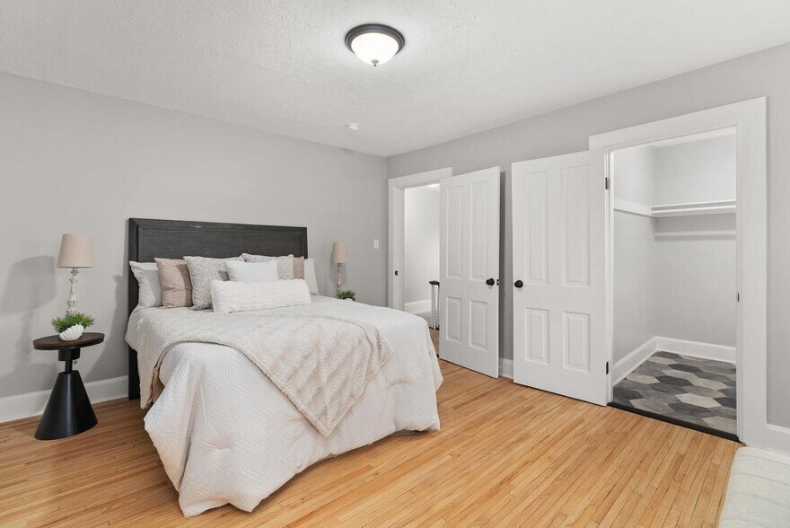 Building Photo - 820 Jenifer St