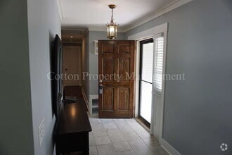 Building Photo - 109 E Sand Hills Dr