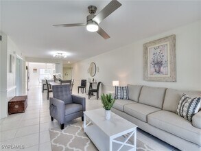 Building Photo - 15425 Cedarwood Ln