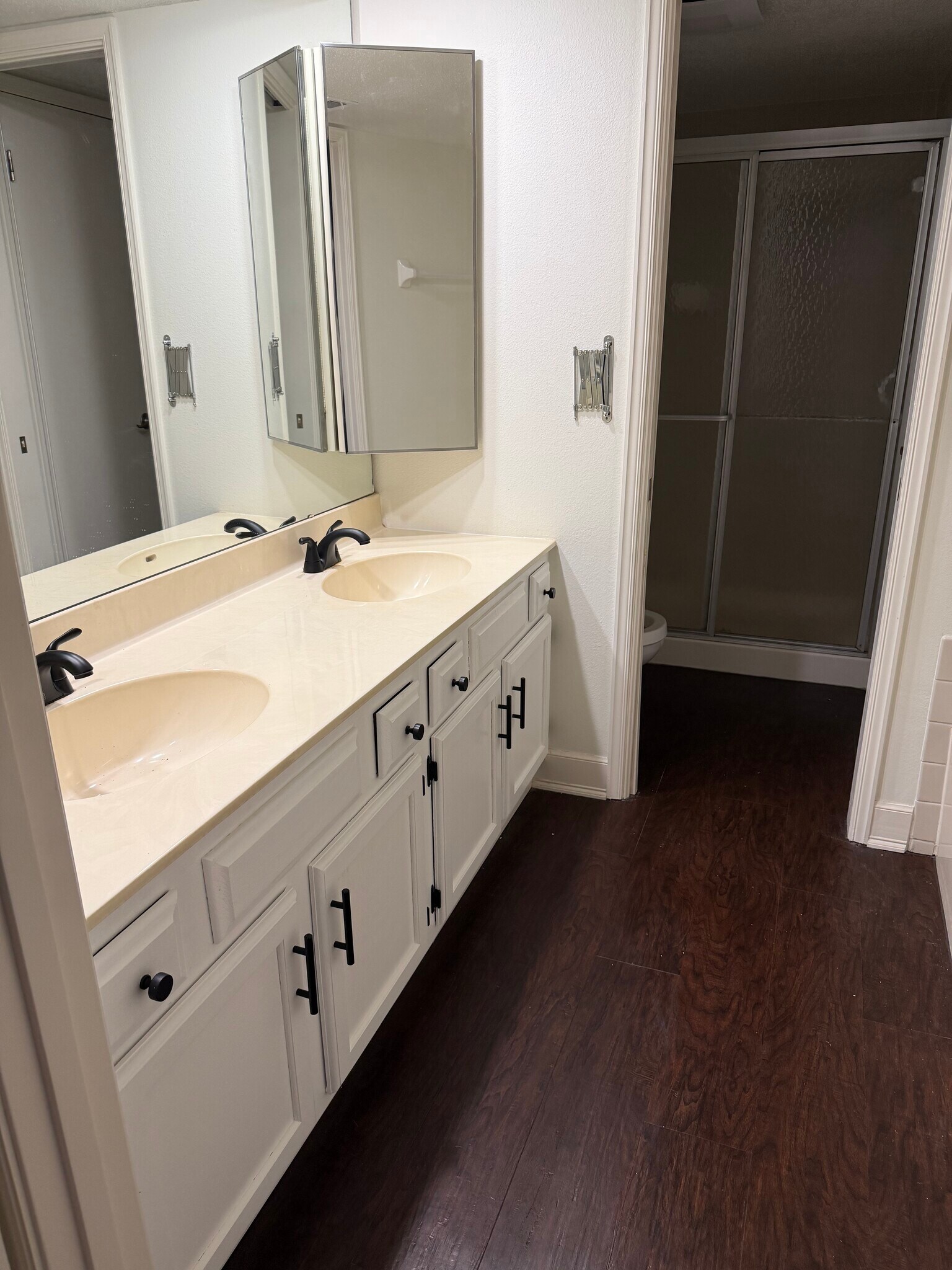 Building Photo - 698 Trailcrest Ct