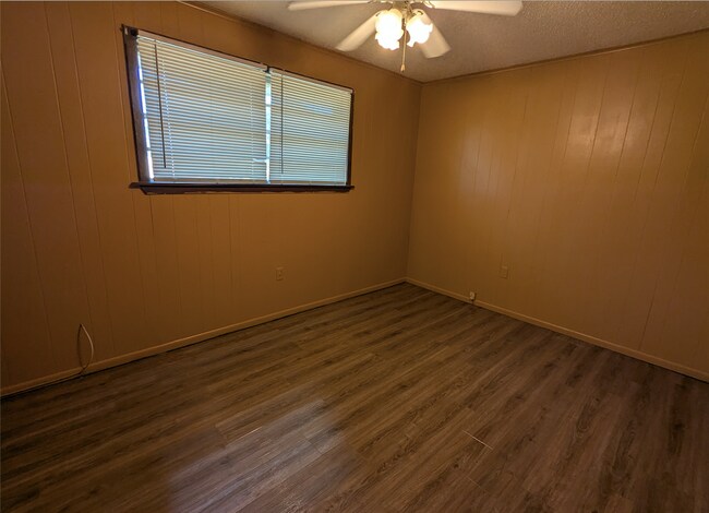 Building Photo - 1131 Ave C