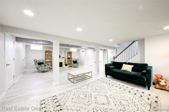 Building Photo - 8126 Dale St