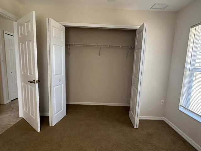 Building Photo - Spacious 2-Bed, 2-Bath Home in Venice with...