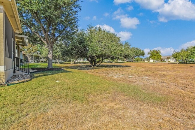 Building Photo - 815 Prairie Grass Ln