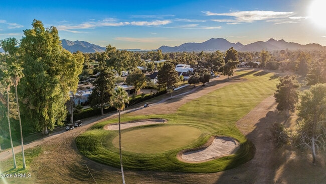 Building Photo - 5821 E Cactus Rd