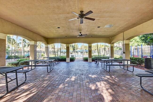 Building Photo - 5029 Starblaze Dr