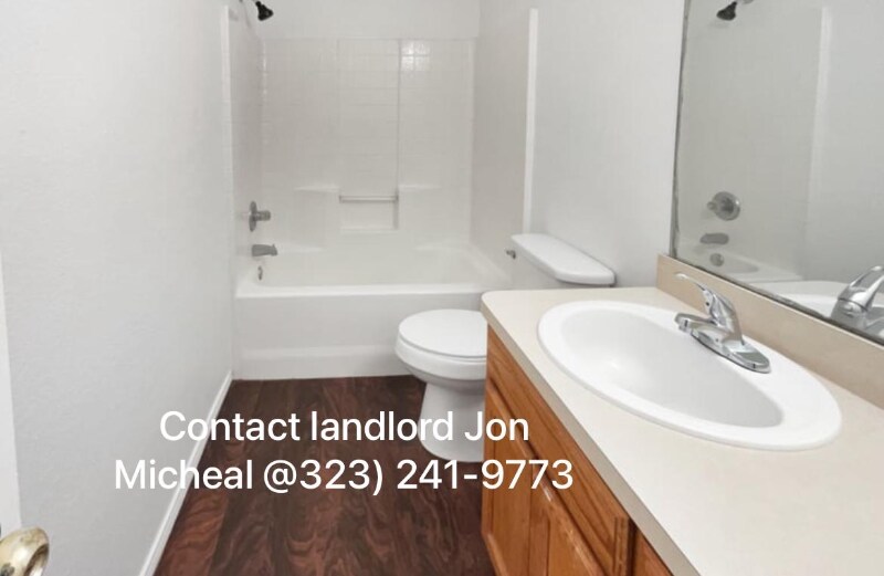 Building Photo - 1302 Lynnwood Dr