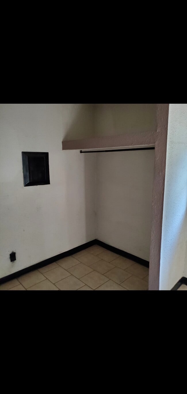 Building Photo - 1516 N Atlanta Ct