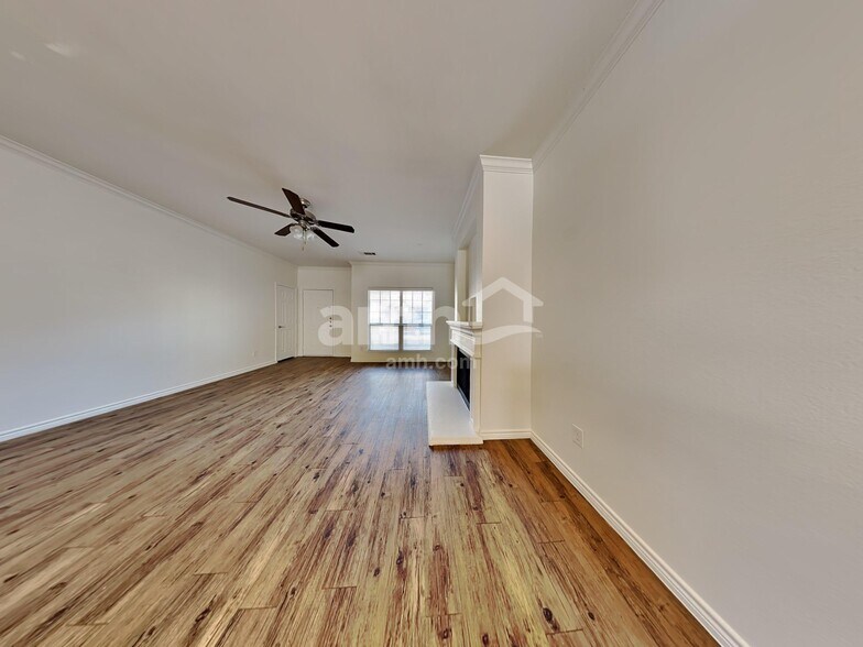 Building Photo - 5412 Galante Ln