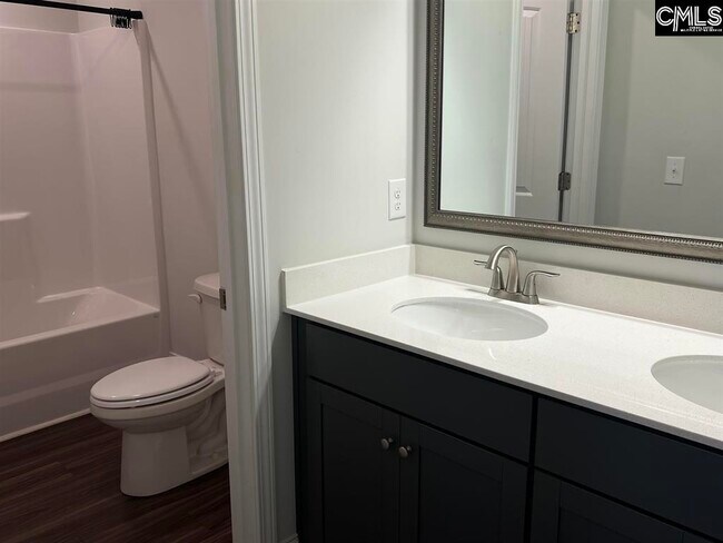 Building Photo - 645 Teaberry Dr