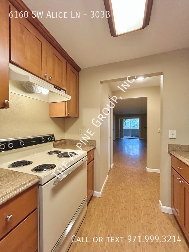 Building Photo - Spacious Condo in Beaverton! Utilities Inc...