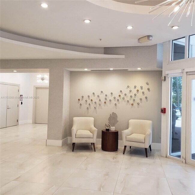 Building Photo - 3001 S Ocean Dr