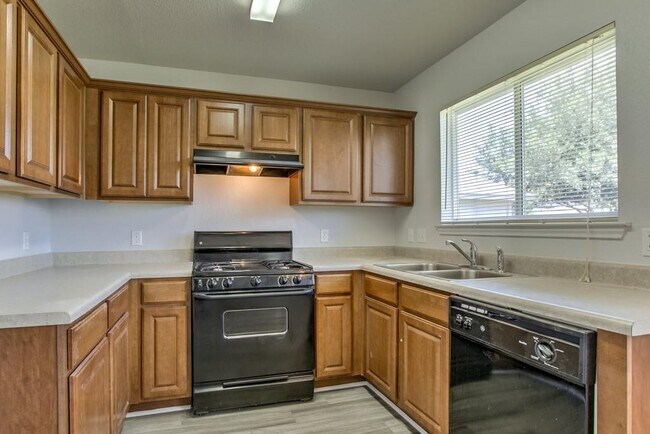 Building Photo - 1108 Blewett Dr