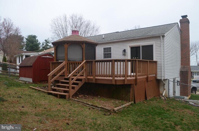 Building Photo - 267 Longford Ct