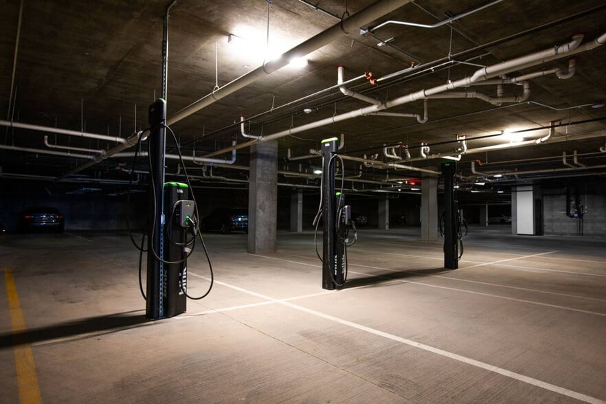 Building Photo - 4225 N 32nd Pl