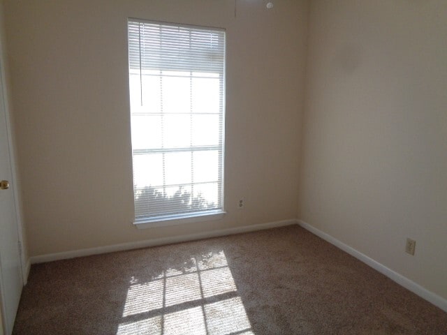 Building Photo - 4358 Queens Retreat Dr