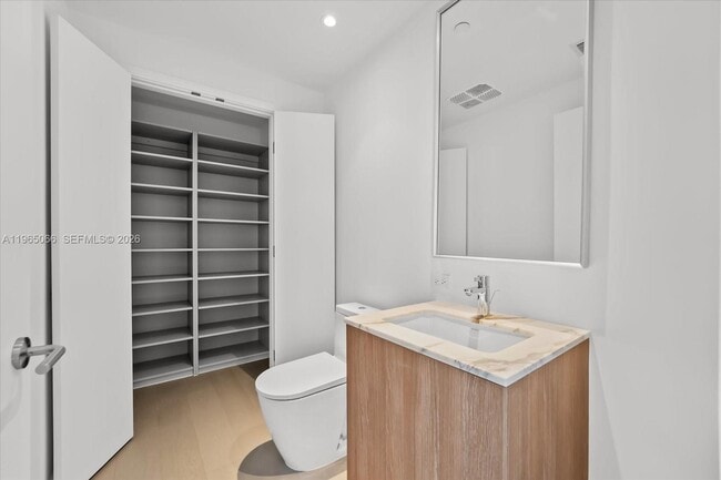 Building Photo - 501 West Ave