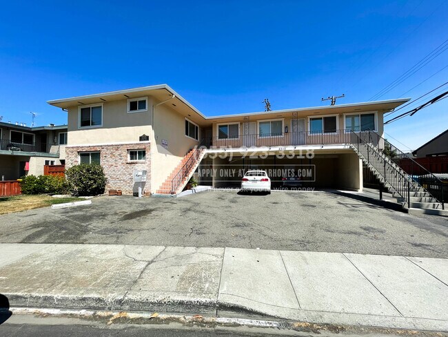 Building Photo - 2345 Sutter Ave