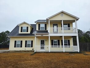 Building Photo - NEW LISTING!!!!!