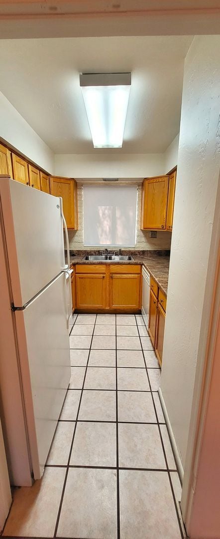 Building Photo - LOVELY CENTRAL PHOENIX TOWNHOME READY TO RENT!!!