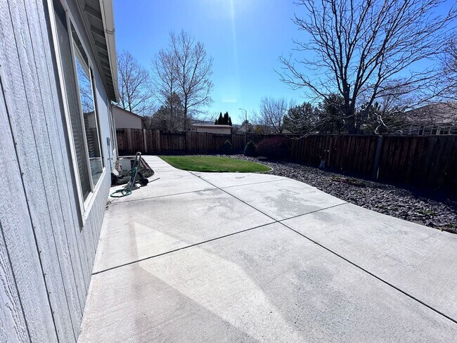 Building Photo - 7821 Cadiz Ct