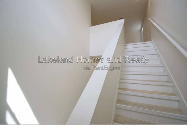 Building Photo - 4060 Radiant Mountain Dr
