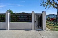 Building Photo - 9998 1/2 Louise Ave