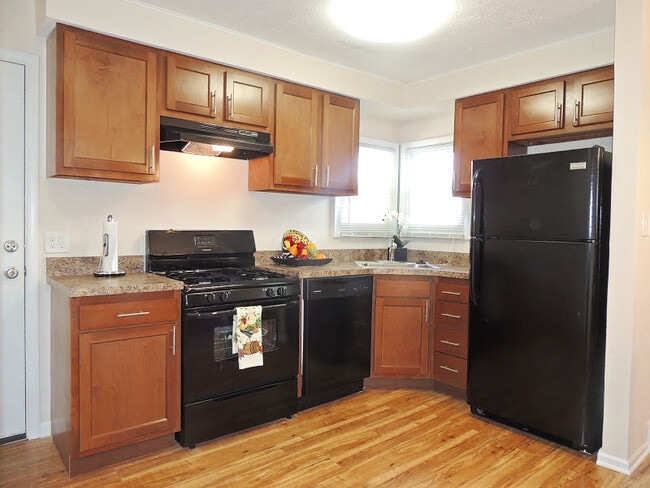 Building Photo - Recently & Completely Renovated 4 Bed - 2 Bath Cape Cod for Rent!