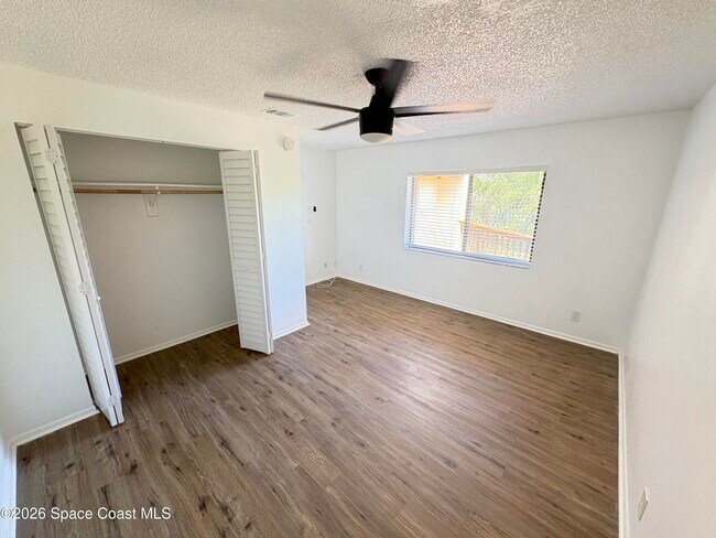 Building Photo - 8787 Live Oak Ct