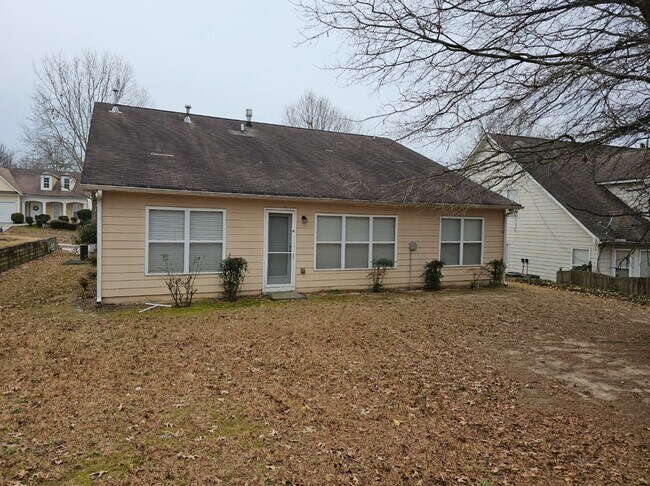 Building Photo - Well Kept Union City Home, 3BR, 2BA