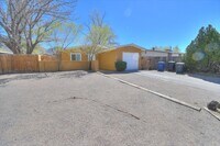 Building Photo - NE Heights 4 Bedroom !!!!