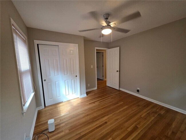 Building Photo - 4886 Candlewood Ln