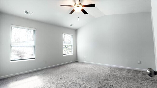 Building Photo - 3675 Abbey Wy