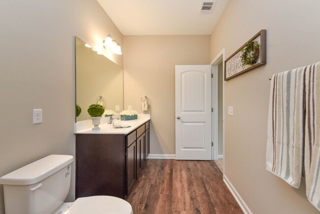 Building Photo - Coming Available!