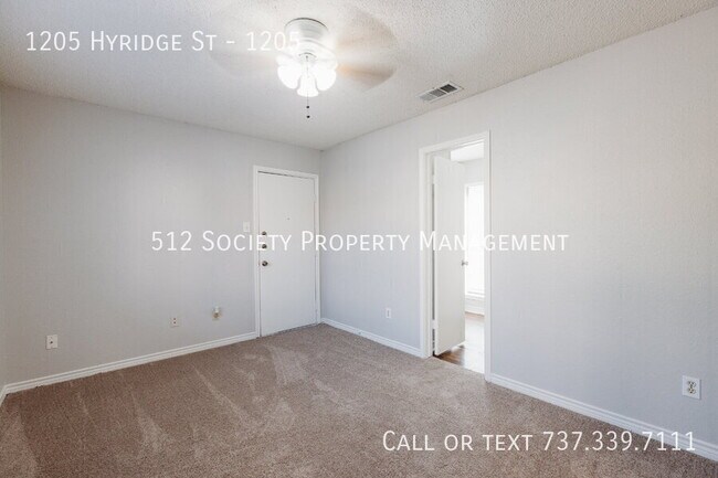 Building Photo - 1205 Hyridge St