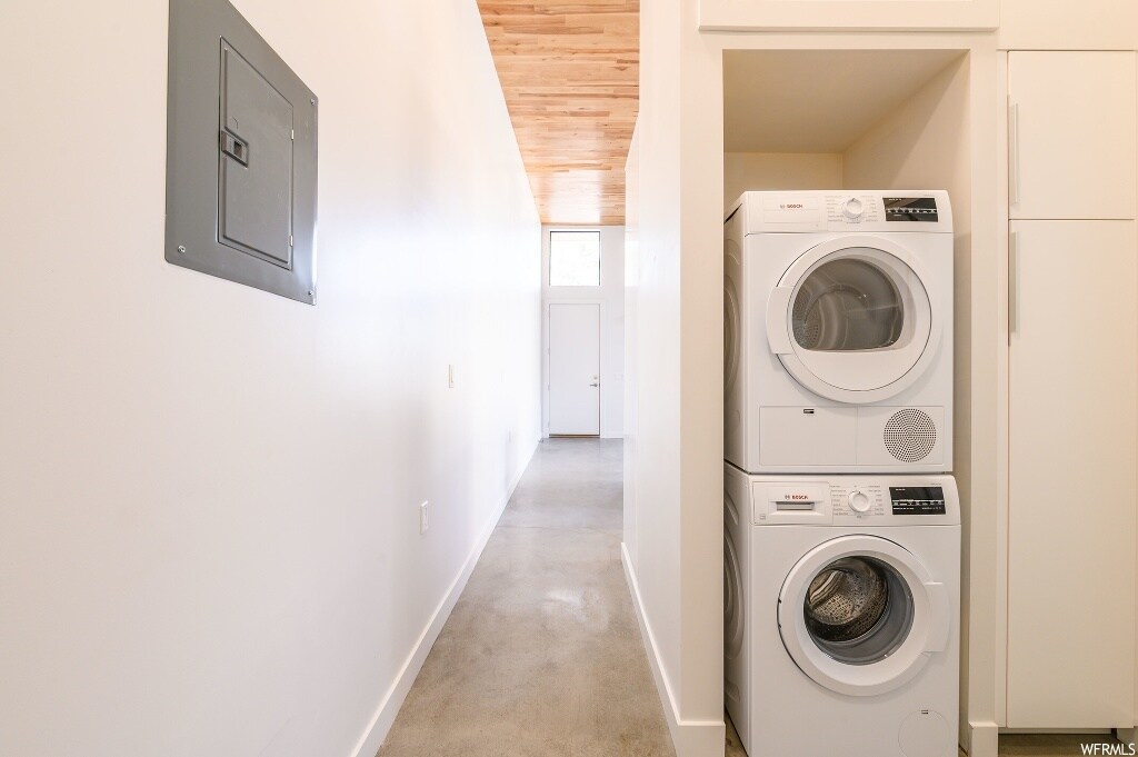 Washer Dryer - 2044 E Hedgewood Ct