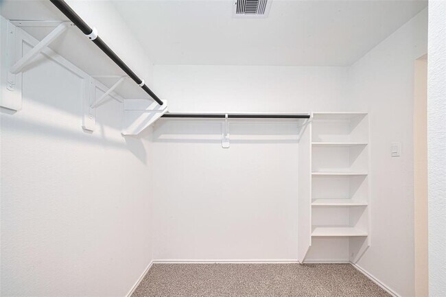 Building Photo - 6018 Alberta Fls Dr