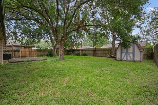 Building Photo - 2819 Sugar Wood Dr